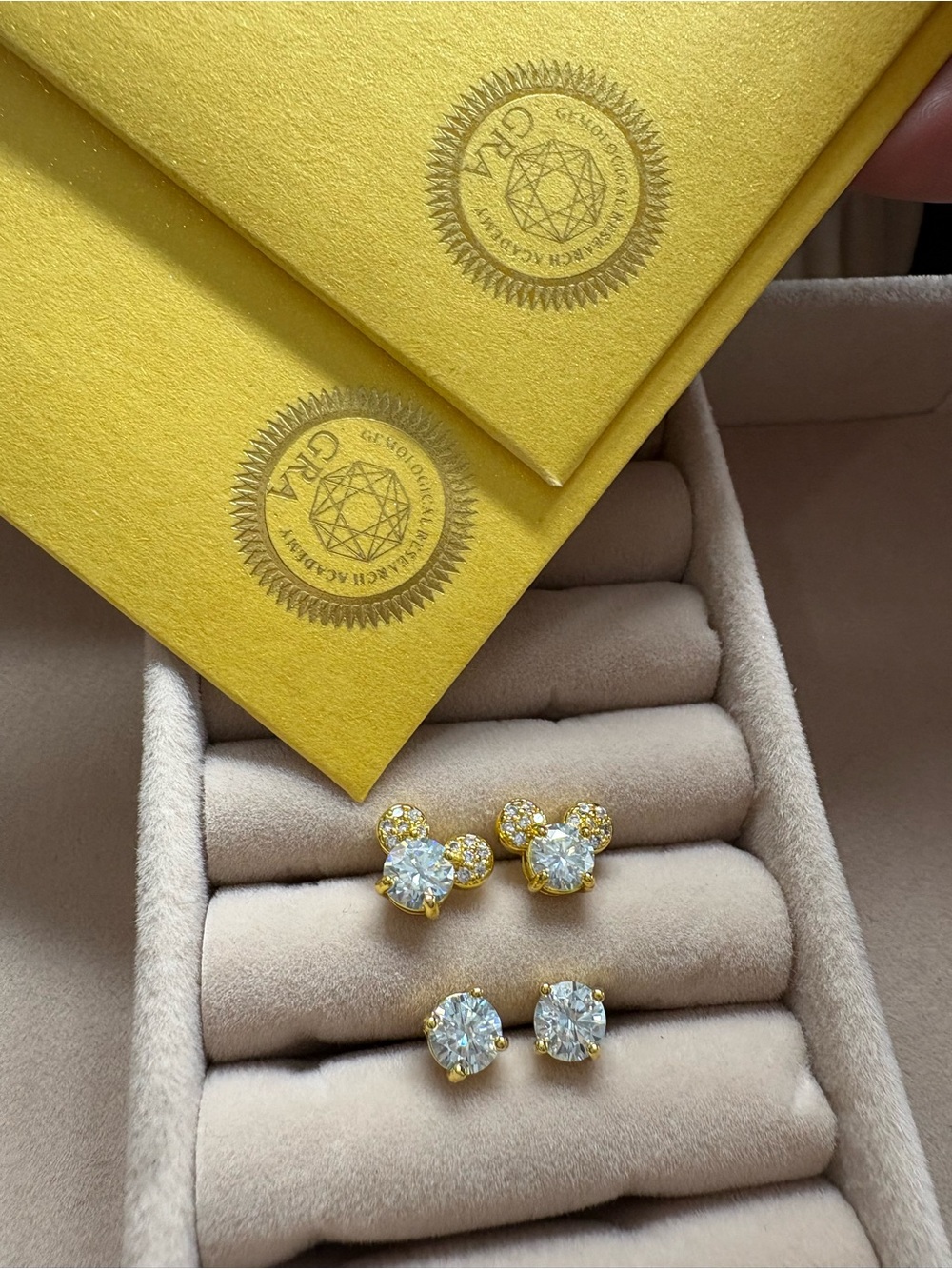 Moissanite earrings with GRA Certification 2 pairs